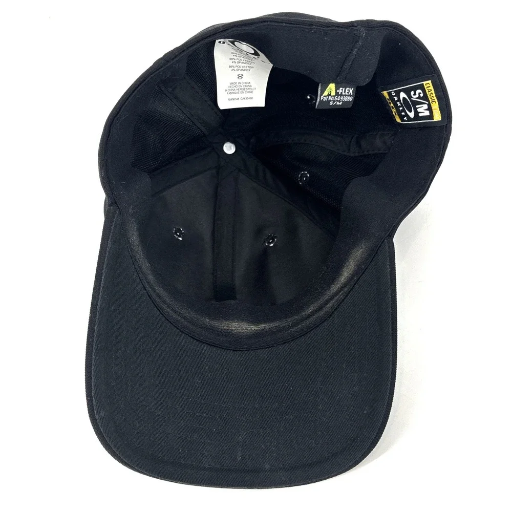 Oakley Metal Gascan Hat Mens A-Flex Stretch Fit Baseball Cap Casual Blk Size S/M